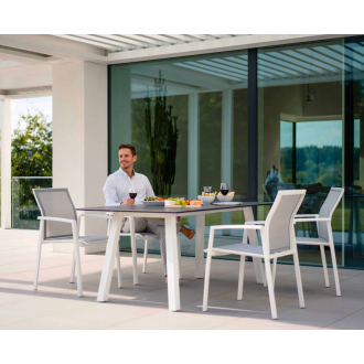 KARI Fauteuil Empilable