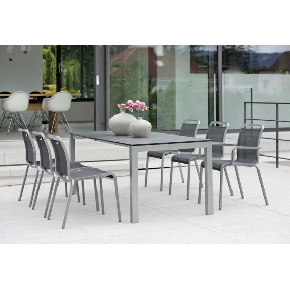 OSKAR Chaise Empilable